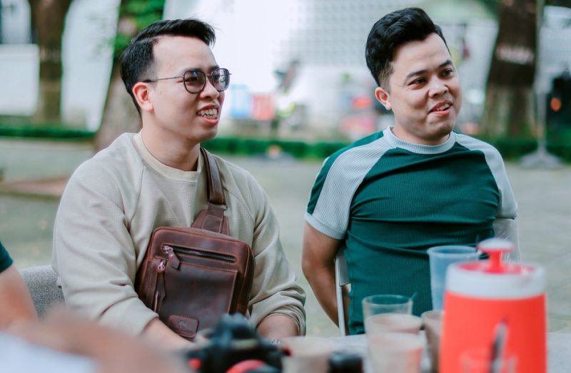 How to Be a Better Friend | Blue Lodge Supply